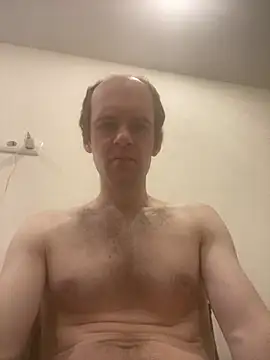 LynnAhNight online show from February 2025 03:23:01 AM