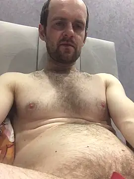 LynnAhNight online show from January 2026 05:49:02 PM