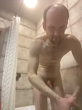 LynnAhNight online show from March 2026 03:43:02 AM