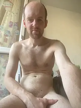 LynnAhNight online show from June 2026 03:48:02 AM