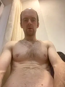 LynnAhNight online show from October 2025 03:16:01 AM