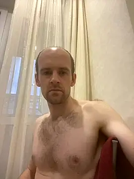 LynnAhNight online show from September 2025 03:10:02 AM