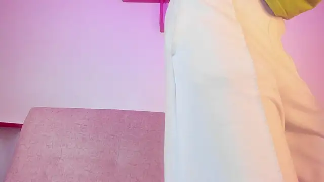 cassidy blossom online show from November 2025 09:04:02 PM