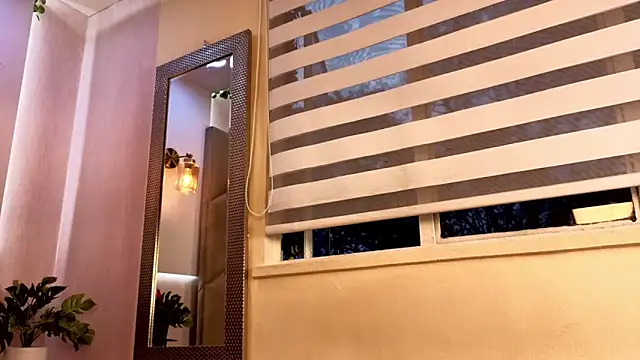 AzunaStar online show from March 2026 11:06:02 PM