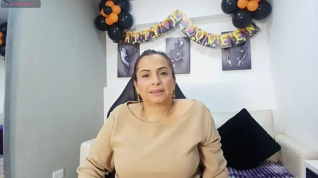 GochitaWild online show from October 2025 12:50:01 PM