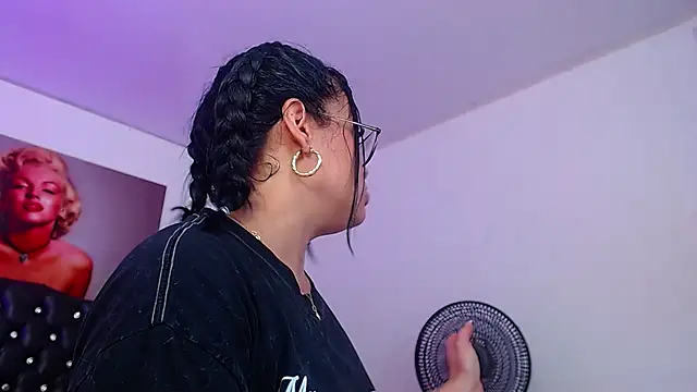 Snapshot of Taliana36 chatting on February 2025 01:16:02 PM Taliana36 online show from February 2025 01:16:02 PM