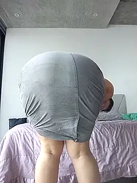 xomimuka online show from October 2025 08:53:02 PM