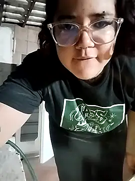 xomimuka online show from October 2025 05:08:01 AM