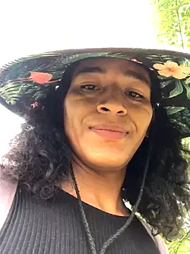 alexiaross96 online show from November 2025 04:08:01 PM