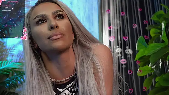 Snapshot of KarlaBart chatting on November 2025 08:02:01 PM KarlaBart online show from November 2025 08:02:01 PM