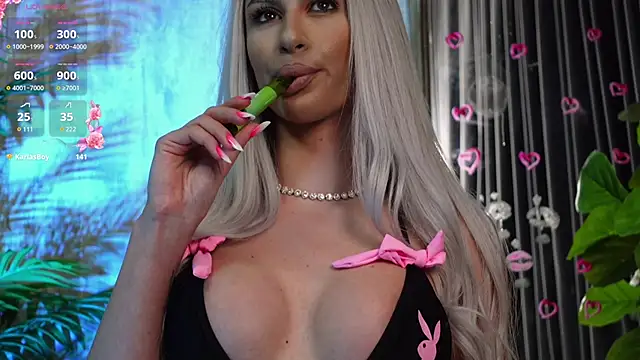 Snapshot of KarlaBart chatting on November 2025 08:12:01 PM KarlaBart online show from November 2025 08:12:01 PM