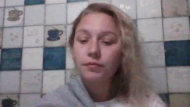 Snapshot of Anna_wey chatting on October 2025 07:37:01 PM Anna wey online show from October 2025 07:37:01 PM