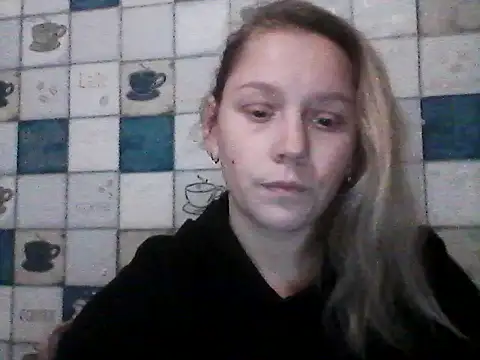 Snapshot of Anna_wey chatting on December 2025 08:03:02 PM Anna wey online show from December 2025 08:03:02 PM