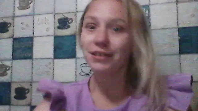 Snapshot of Anna_wey chatting on October 2025 06:40:01 PM Anna wey online show from October 2025 06:40:01 PM