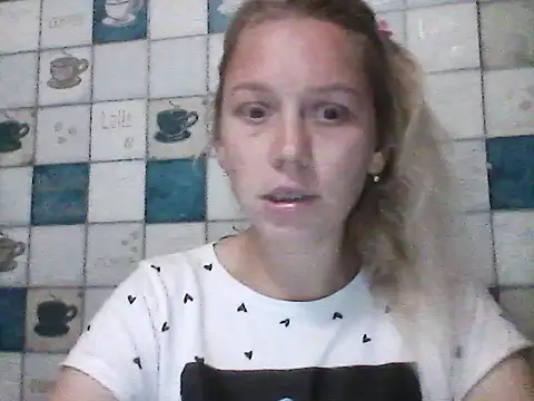 Anna wey online show from October 2025 07:04:01 PM