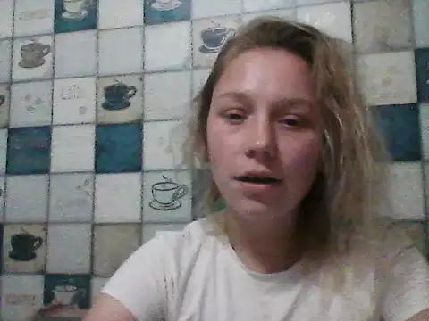 Snapshot of Anna_wey chatting on November 2025 08:24:02 PM Anna wey online show from November 2025 08:24:02 PM