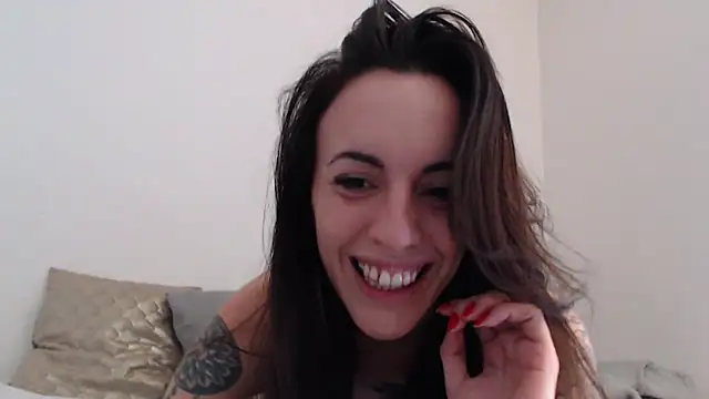 Snapshot of Lenaelle31000 chatting on February 2025 04:03:01 PM Lenaelle31000 online show from February 2025 04:03:01 PM