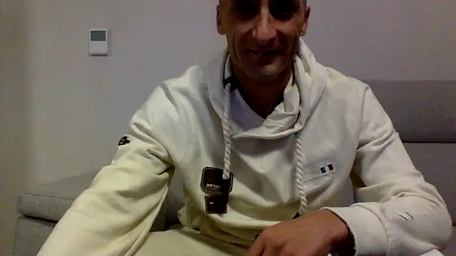 Snapshot of ANGELSANTAMARIA- chatting on October 2025 10:55:01 PM ANGELSANTAMARIA- online show from October 2025 10:55:01 PM