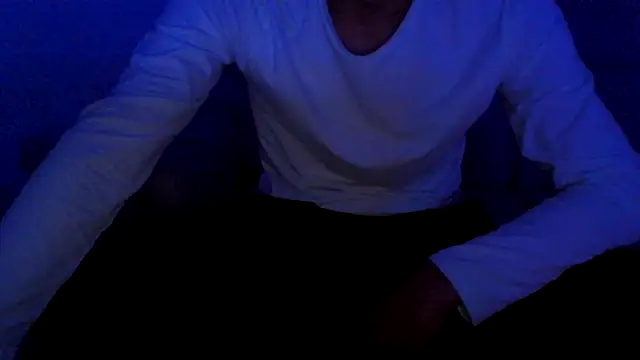 Snapshot of ANGELSANTAMARIA- chatting on October 2025 06:25:02 AM ANGELSANTAMARIA- online show from October 2025 06:25:02 AM