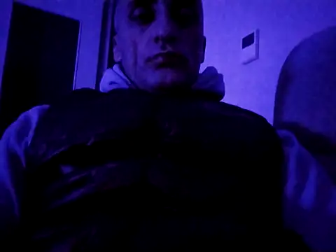 Snapshot of ANGELSANTAMARIA- chatting on December 2025 08:04:02 PM ANGELSANTAMARIA- online show from December 2025 08:04:02 PM