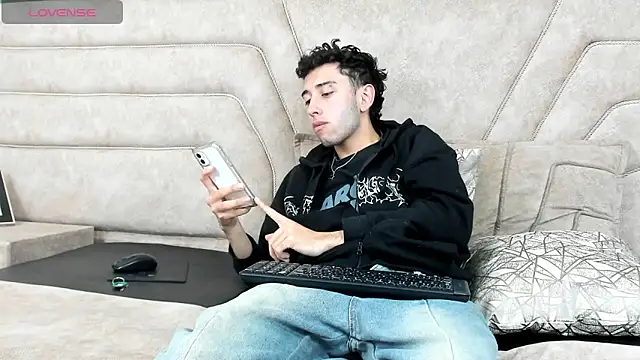 erickblaze wm online show from March 2025 01:51:01 PM