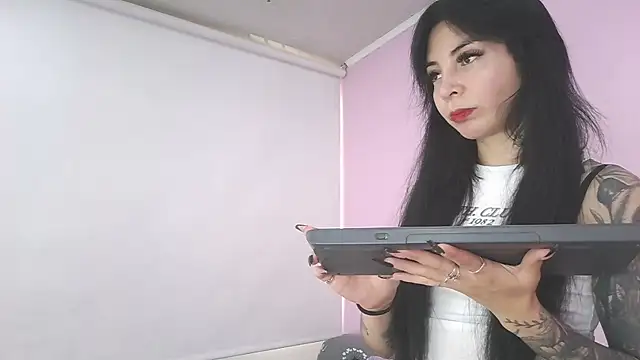 Hiyakasudere online show from November 2025 06:22:02 PM