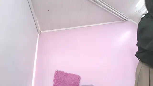 Snapshot of Hiyakasudere chatting on January 2026 02:54:02 PM Hiyakasudere online show from January 2026 02:54:02 PM