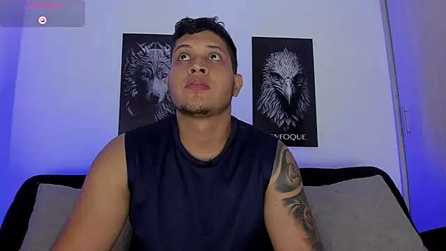 Snapshot of JohanSmith chatting on November 2025 11:08:02 PM JohanSmith online show from November 2025 11:08:02 PM