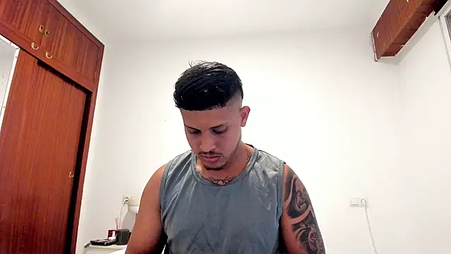 JohanSmith online show from June 2026 05:34:01 PM