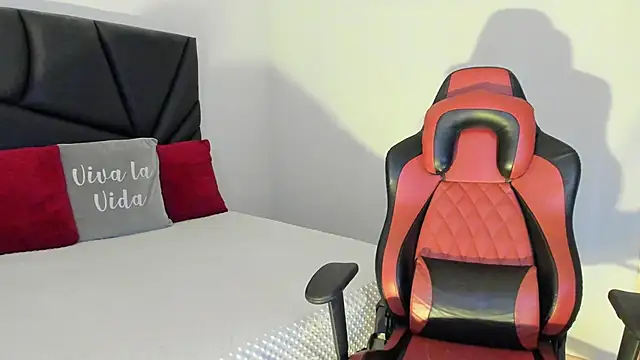 jessi lemuss online show from September 2025 12:33:01 PM