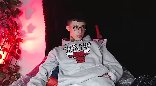Snapshot of 7_Saturno_7 chatting on March 2025 03:30:02 AM 7 Saturno 7 online show from March 2025 03:30:02 AM
