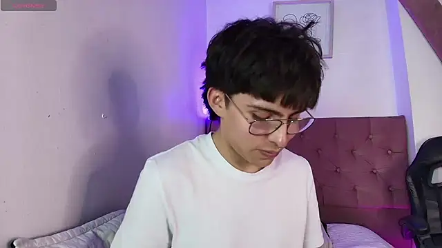 PepperTwink online show from November 2025 04:32:02 PM