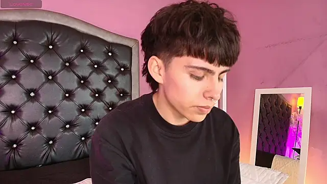 PepperTwink online show from November 2025 01:34:01 PM