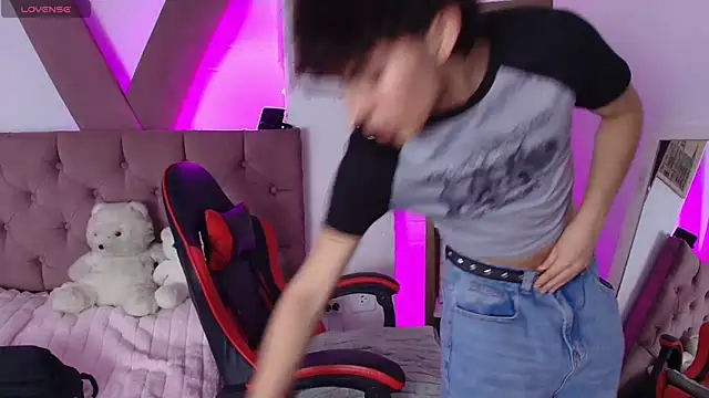 PepperTwink online show from April 2026 04:00:01 PM