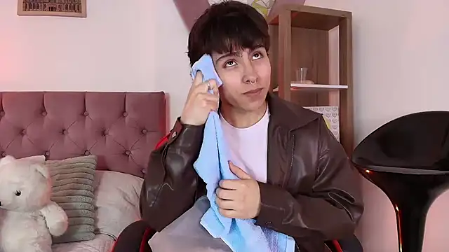 PepperTwink online show from February 2026 04:18:02 PM