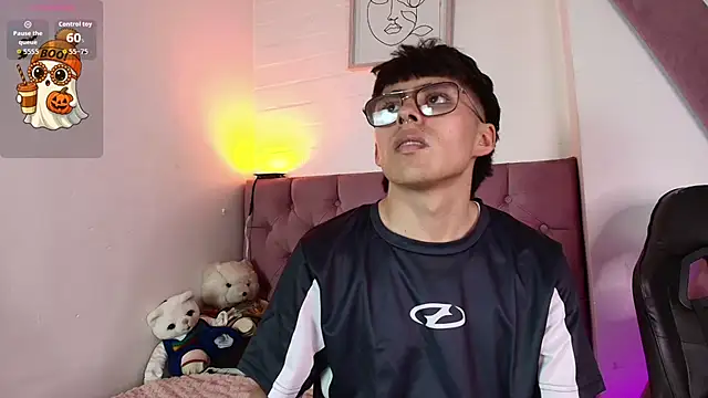 PepperTwink online show from November 2025 04:55:01 PM