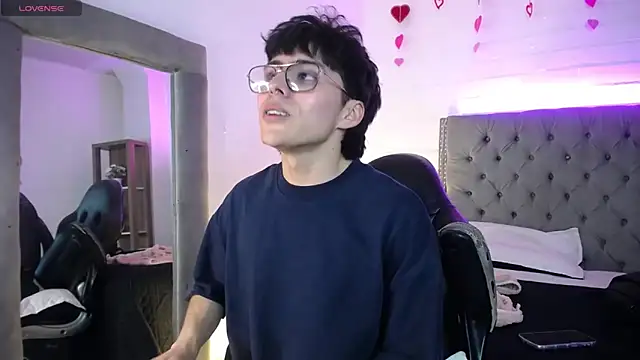 PepperTwink online show from September 2025 04:18:01 PM