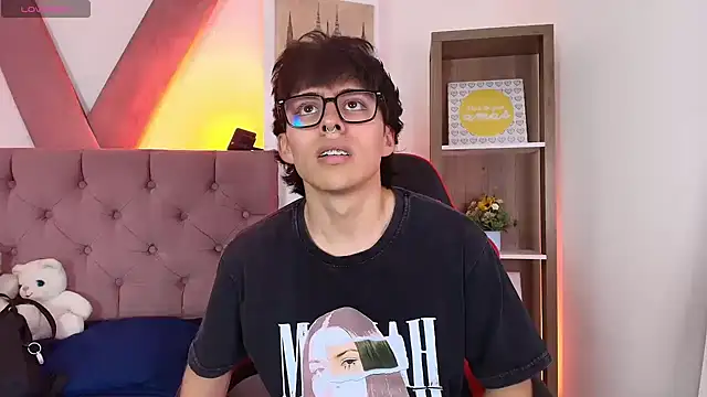 PepperTwink online show from March 2026 04:01:02 PM