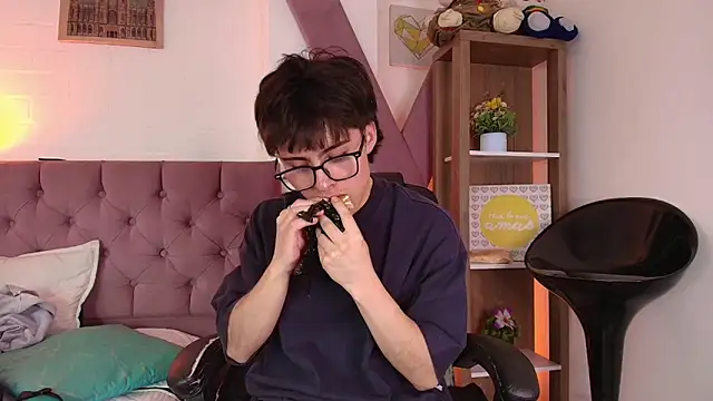 PepperTwink online show from February 2026 04:48:02 PM