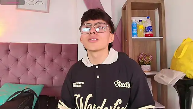 PepperTwink online show from November 2025 04:54:02 PM