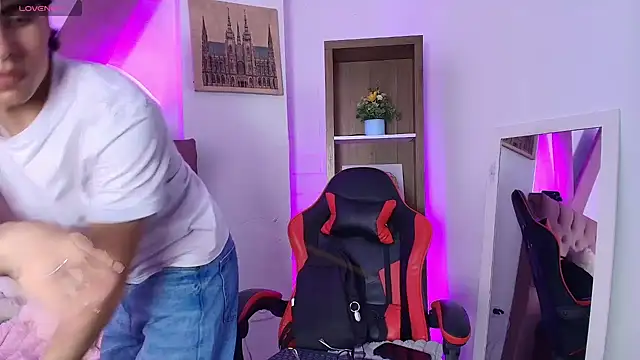 PepperTwink online show from April 2026 04:02:02 PM