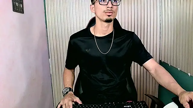 Becker2  online show from January 2026 05:38:02 PM