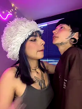 Snapshot of mavimist__ chatting on December 2025 10:26:02 PM mavimist online show from December 2025 10:26:02 PM