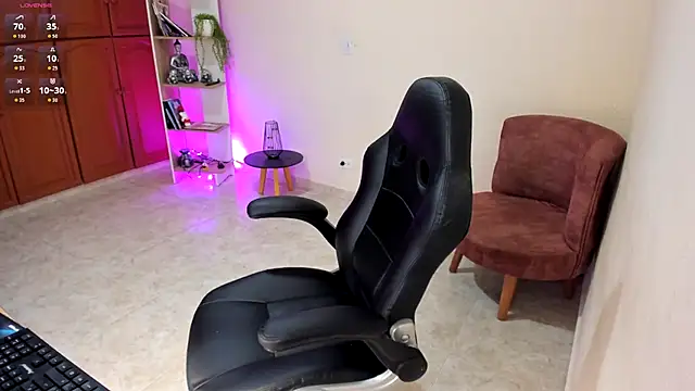 Nathalie 29 online show from December 2025 12:29:02 PM