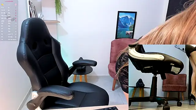 Nathalie 29 online show from September 2025 06:14:02 PM