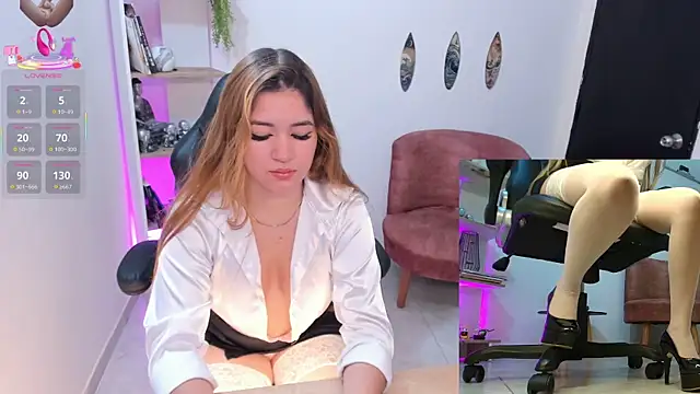 Nathalie 29 online show from November 2025 11:15:02 AM