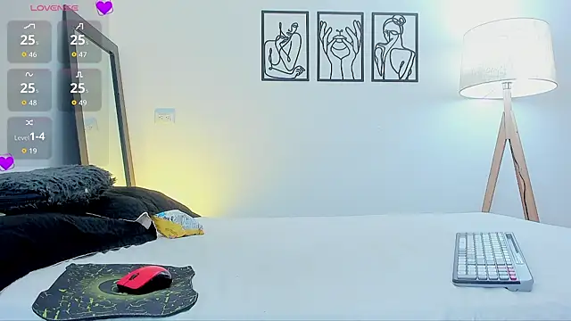 andrea cherryy online show from February 2026 06:49:02 PM