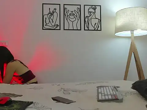 andrea cherryy online show from April 2026 08:42:02 PM