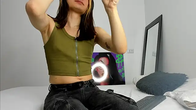 andrea cherryy online show from November 2025 02:32:01 PM