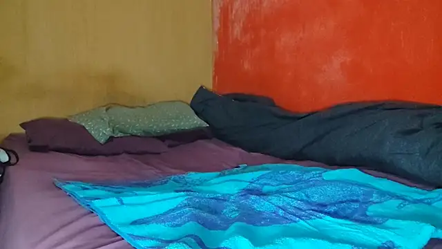 Snapshot of LuisA_Femm chatting on December 2025 03:19:02 AM LuisA Femm online show from December 2025 03:19:02 AM